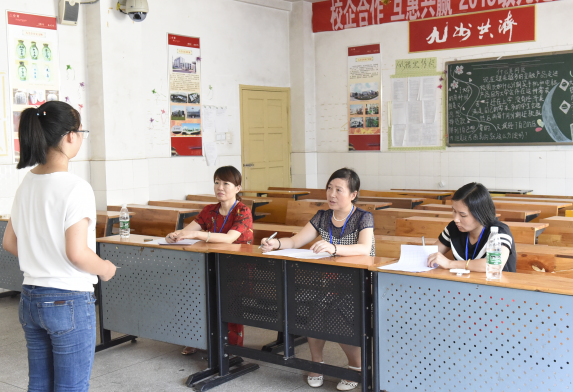 湖南中医药高专完成五年制高职招生工作(图2) 湖南中医药高专完成五年制高职招生工作(图2)