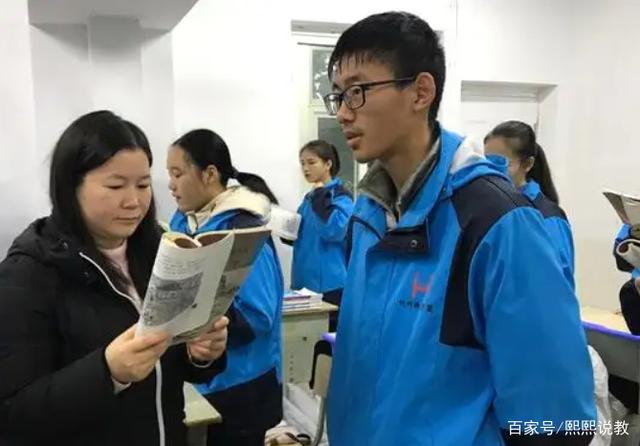 00后护理中专生,一路“免试”上大学本科,你有什么理由“躺平”(图2) 00后护理中专生,一路“免试”上大学本科,你有什么理由“躺平”(图2)